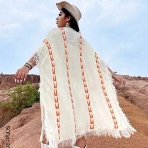 Plus Western Geo Pattern Fringe Trim Batwing Sleeve Cardigan Without Belt